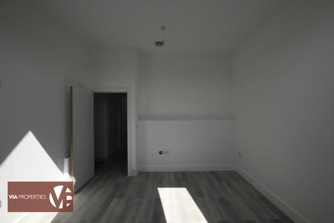 2 bedroom apartment to rent, Nazeing New Road, Broxbourne EN10