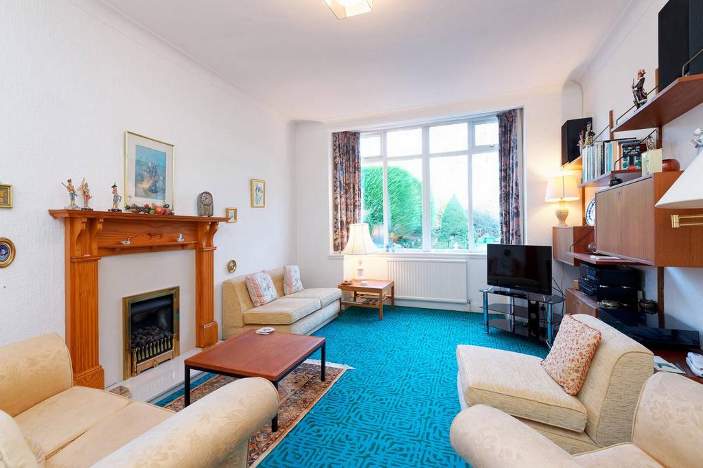 72 Henderland Road, Bearsden... 3 bed bungalow for sale £424,995