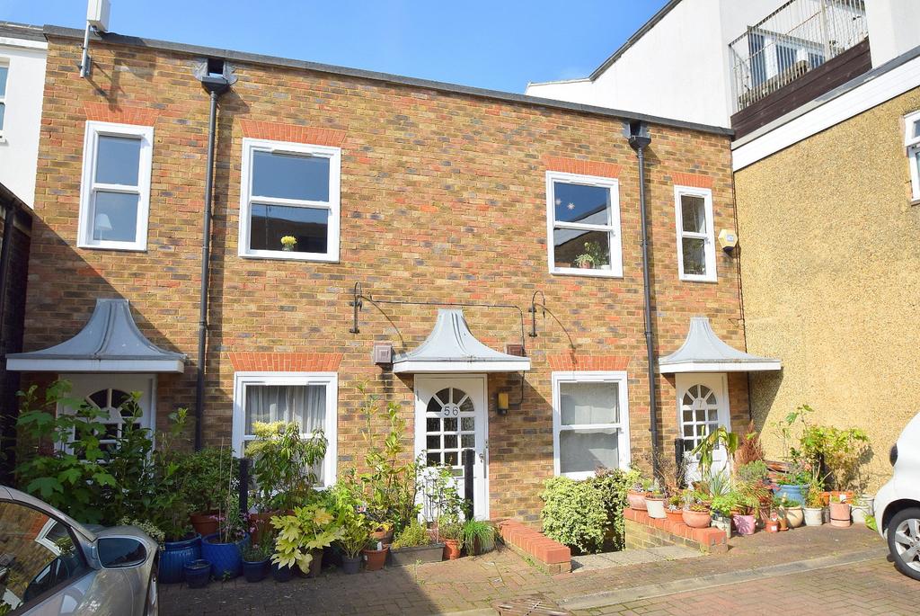 Courtyard &amp; Parking