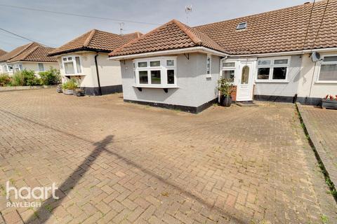 5 bedroom chalet for sale, Copford Avenue, Rayleigh