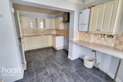 5 bedroom chalet for sale, Copford Avenue, Rayleigh