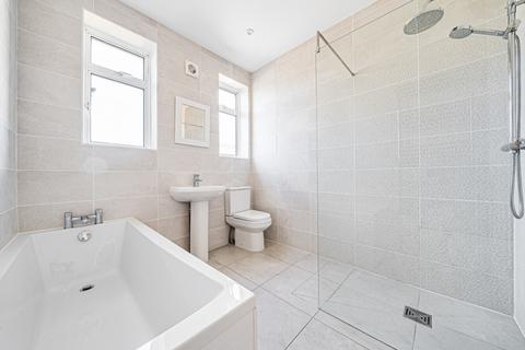 18 Mount Close, Winchester, SO22 6ET