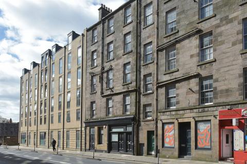 4 bedroom flat for sale, 40/8 Buccleuch Street, Newington, Edinburgh, EH8 9LP