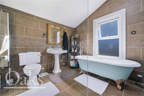 2 bedroom house for sale, Charnwood Road, South Norwood