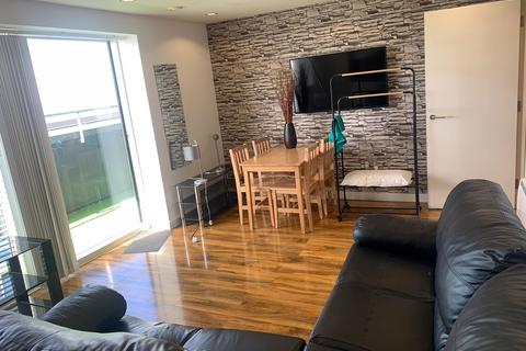2 bedroom apartment to rent, No.1 Media City, Salford, Lancashire, M50