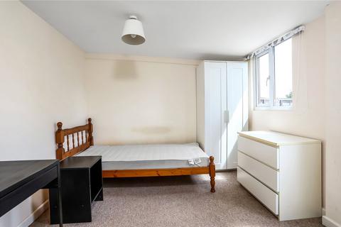 68 Taplings Road, Winchester, SO22 6HF
