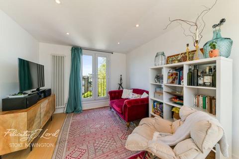 Flat 3, 47 Rectory Road, London, N16 7PP