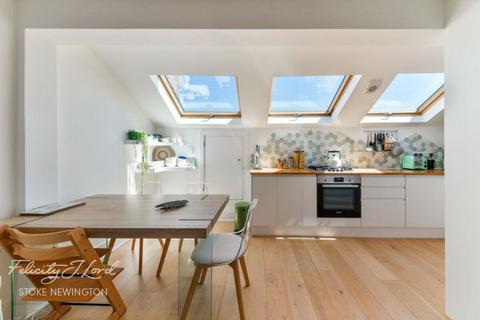 Flat 3, 47 Rectory Road, London, N16 7PP