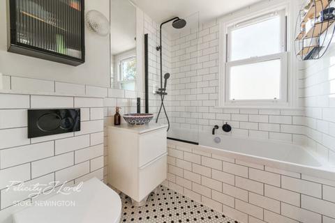 Flat 3, 47 Rectory Road, London, N16 7PP