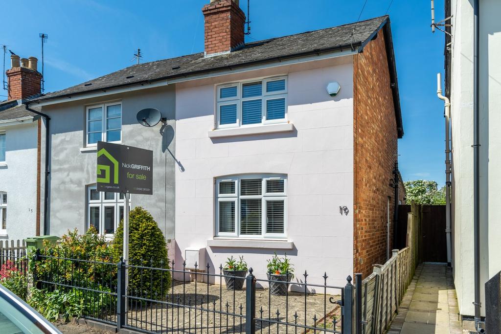 Croft Road, Charlton Kings... 2 bed semidetached house for sale £399,950