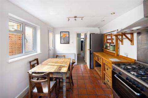 145 Glyn Road, London, E5 0JT