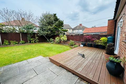 3 bedroom semi-detached house for sale, Sealand Avenue, Formby, Liverpool, L37