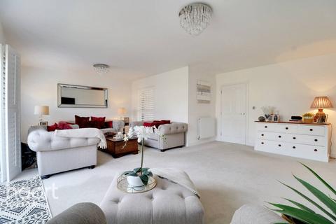 4 bedroom link detached house for sale, Round House Way, Harlow