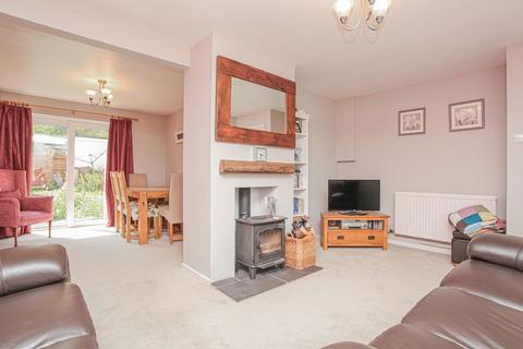 3 bedroom end of terrace house for sale, Church Street, Barford St. Michael, Banbury, OX15 0UA