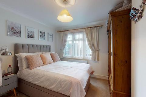 30 Joyes Road, Folkestone, CT19 6NX