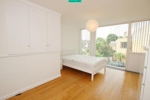 4 bedroom terraced house to rent, Felix Place, London