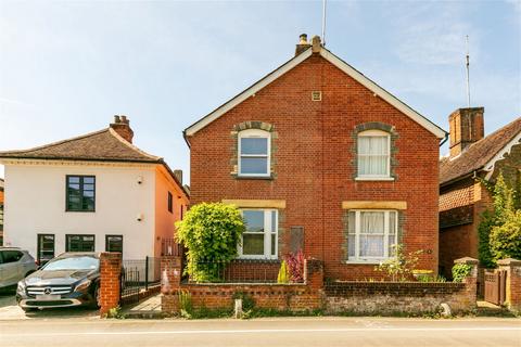 3 bedroom semi-detached house for sale, Bury Fields, Guildford, GU2
