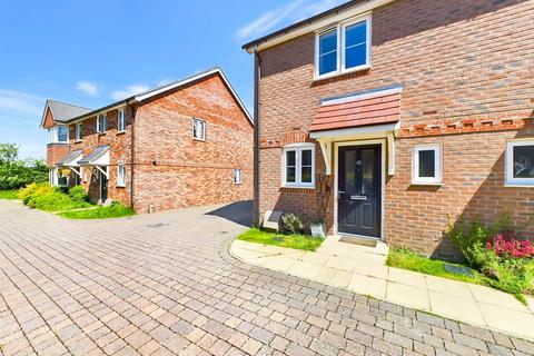 2 bedroom end of terrace house for sale, Thame Road, Chinnor - SHARED OWNERSHIP