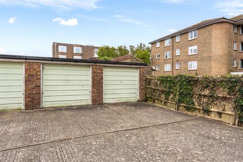 2 bedroom flat for sale, Grand Avenue, Worthing, West Sussex, BN11