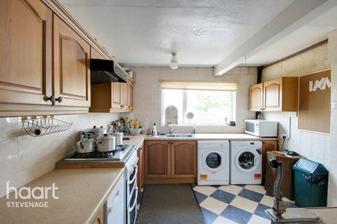 3 bedroom semi-detached house for sale, Town Lane, Stevenage