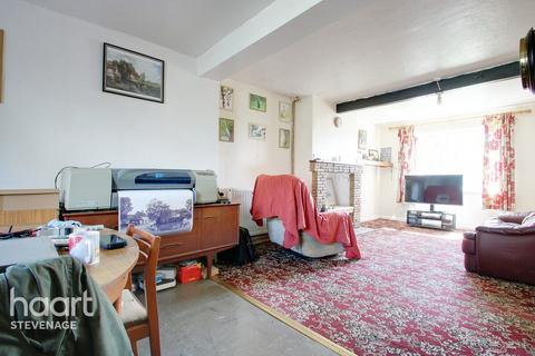 3 bedroom semi-detached house for sale, Town Lane, Stevenage