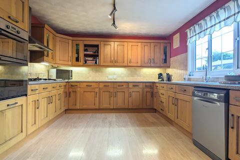 4 bedroom detached house for sale, Merthyr Tydfil CF47