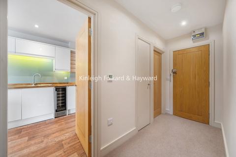 1 bedroom apartment to rent, Coombe Lane London SW20