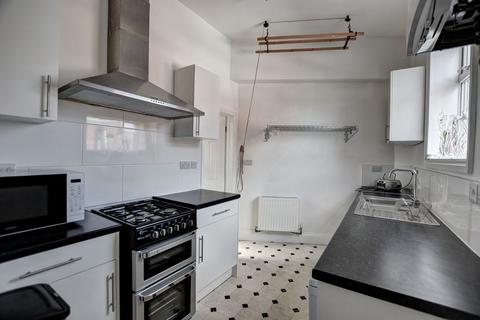 1 bedroom flat to rent, Brandling Street, Roker
