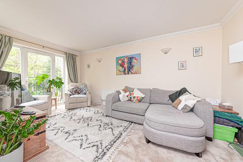 2 bedroom flat for sale, Camberley, Surrey