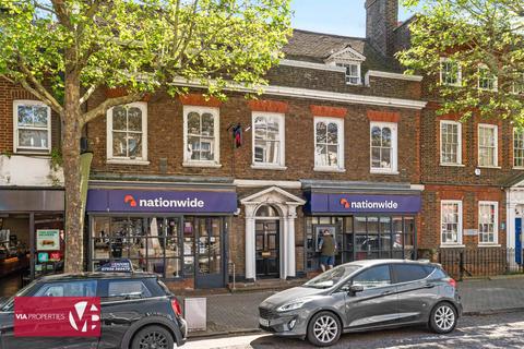 undefined, High Street, Hoddesdon EN11