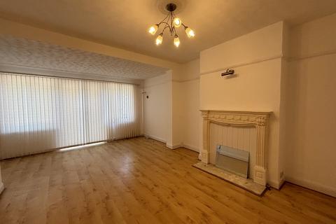 3 bedroom semi-detached house to rent, Chester Road, Sutton Coldfield