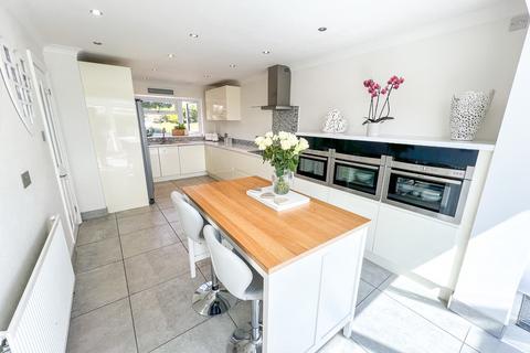 Pen-y-bryn Fourth Avenue, Hullbridge, Hockley, SS5 6AZ