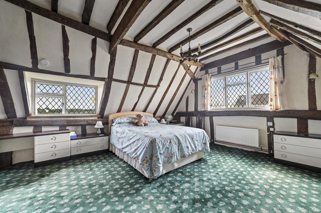 PT-TV-Tudor Cottage-6