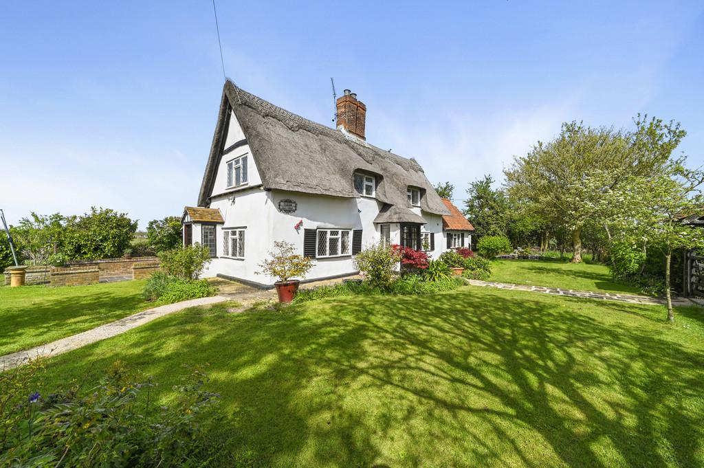 PT-TV-Tudor Cottage-23