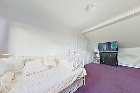 385 Calder Road, Edinburgh, EH11 4AJ