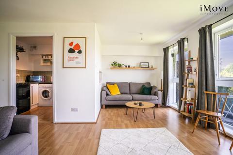 1 bedroom flat for sale, Cotman Court, London SE19