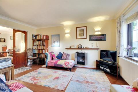 8 Badger Close, Mulbarton, Norwich, NR14 8NT