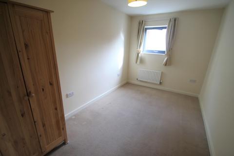 2 bedroom apartment to rent, Nursery Close, Botley