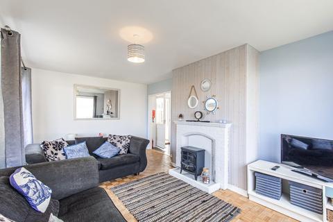 Camelot, 6 Cliff Road, Overstrand, Cromer, NR27 0PP