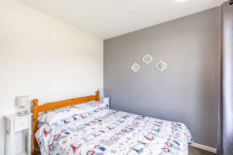 Camelot, 6 Cliff Road, Overstrand, Cromer, NR27 0PP