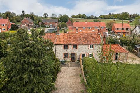 2 bedroom terraced house for sale, Gresham