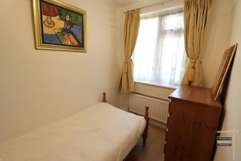760 Hanworth Road, Hounslow, TW4 5NU