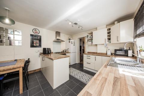 3 bedroom semi-detached house for sale, Auckland Road, Tunbridge Wells