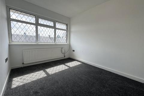 3 bedroom terraced house to rent, Mountain Ash, Lancashire OL12