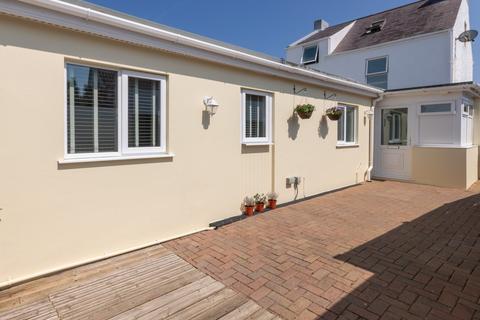 1 bedroom bungalow for sale, Roland Road, St. Sampson, Guernsey