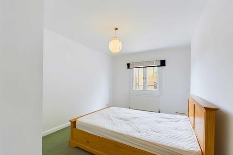 2 bedroom apartment to rent, Grange Road, London