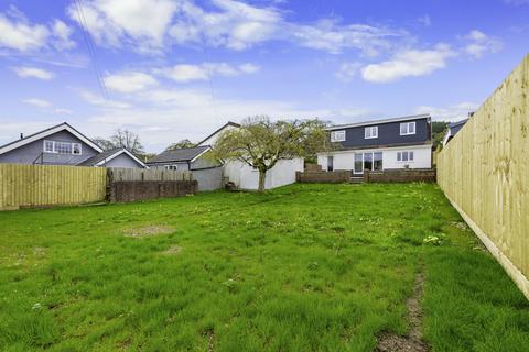 undefined, Dan-y-coed, Caerphilly