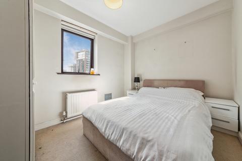 3 bedroom flat to rent, Elm Quay Court, 30 Nine Elms Lane, London