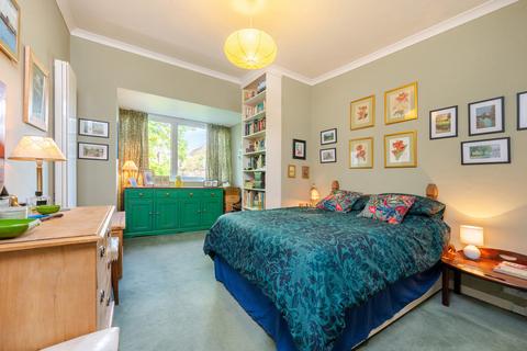 2 bedroom flat for sale, Mourne House, Maresfield Gardens, Hampstead, London