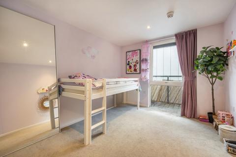 3 bedroom flat for sale, Reliance Wharf, Hertford Road, London